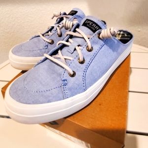 Sperry Women's Crest Vibe Muke Sneaker 8.5 Chambray Blue